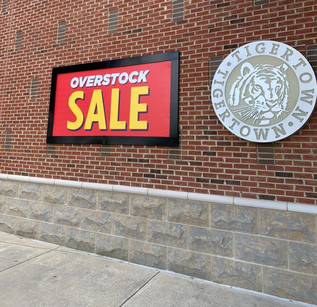 723-Opelika-Banner-1-Tigertown-sale-lind-bannerframe-hinge-1024x990